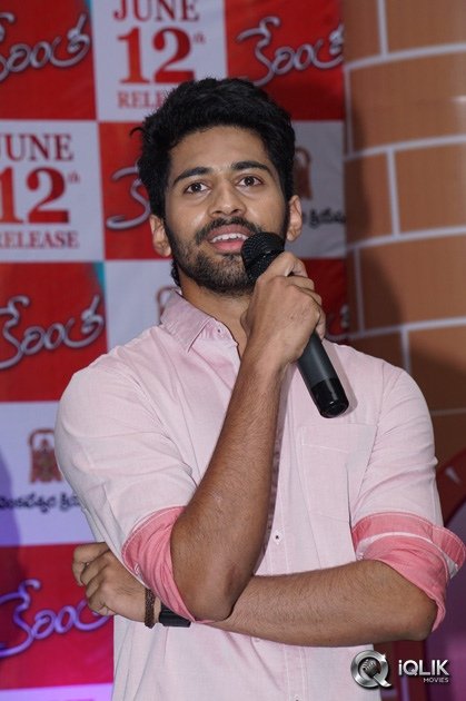 Kerintha-Movie-Team-at-Manjeera-Mall-Kukatpally